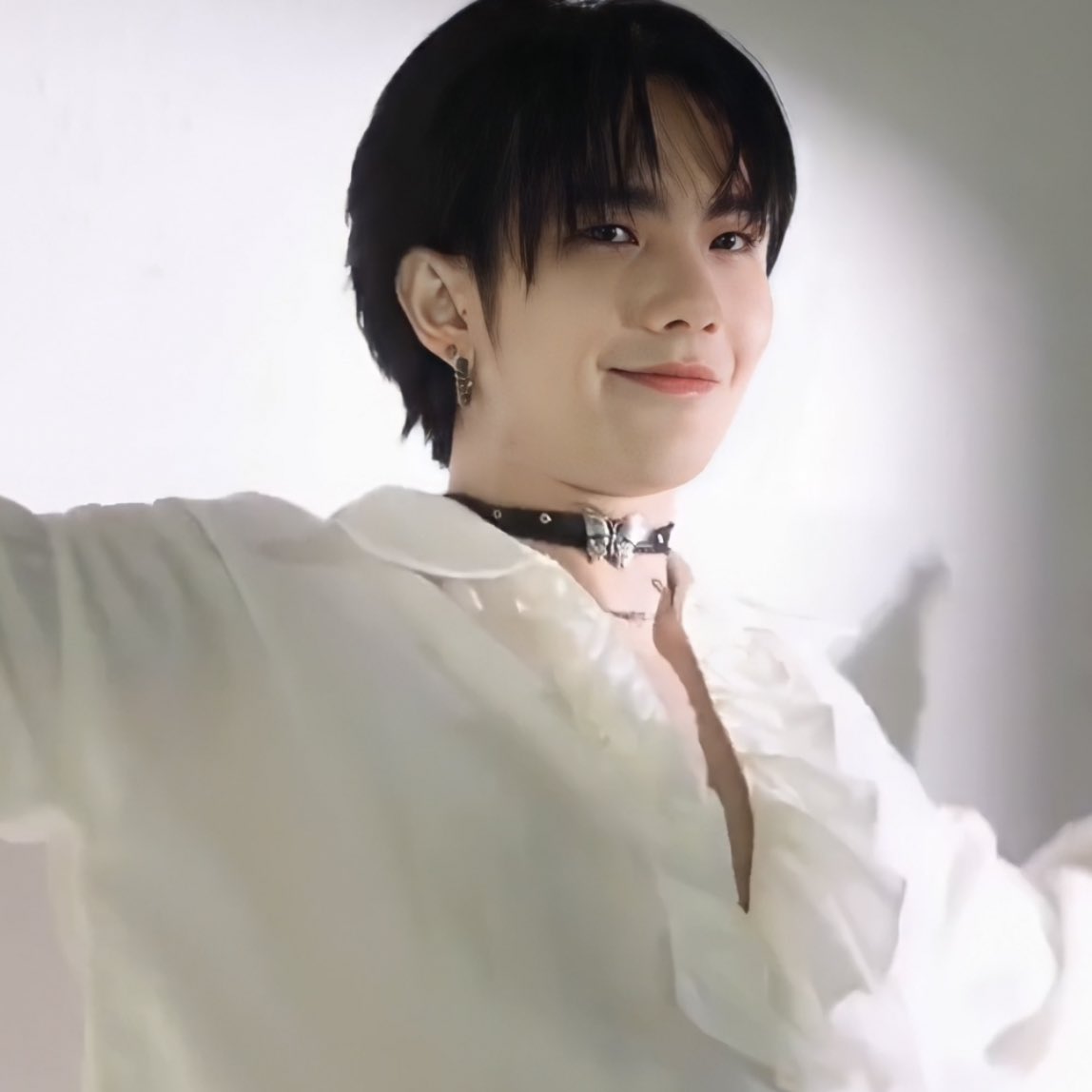 caramgel's tweet photo. the prettiest man is exists. ☆

#xblushmagazinexbuild  #BuildJakapan @JakeB4rever https://t.co/vUPmb5xoq1