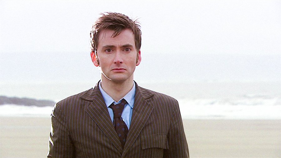 memoriesdw's tweet photo. 17 years ago today, the doctor burnt up a sun just to say goodbye to rose in doomsday. https://t.co/HqKw38lzv9