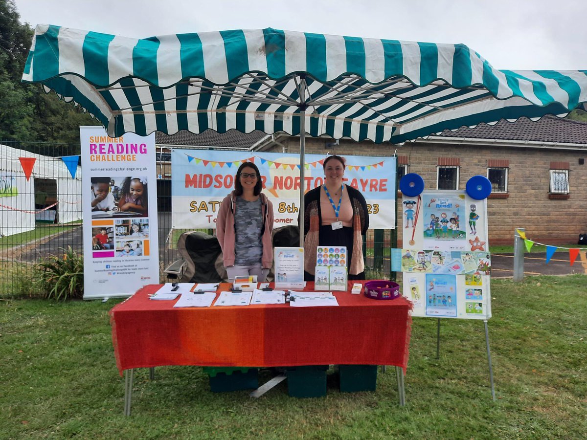 bnes_libraries's tweet image. Ready, Set, Sign up! Come along and sign up to the #SummerReadingChallenge 📖 today at the Midsomer Norton Town Fayre 12pm-4pm, find us next to the goats! 🐐😀 #BNESLibraries #LibrariesLive