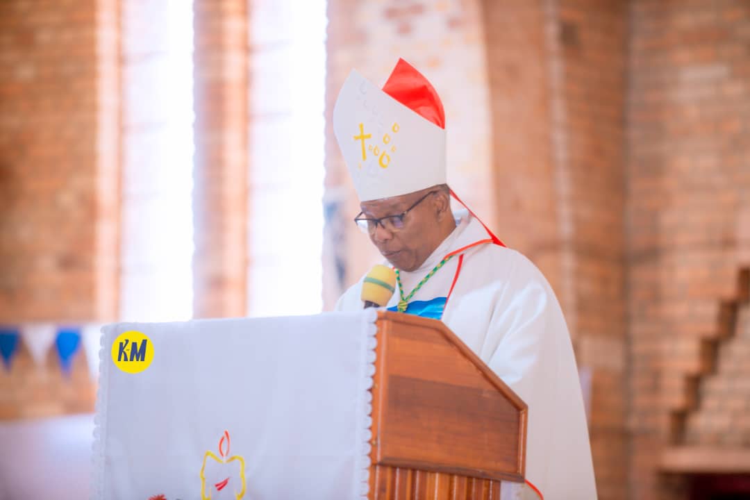 Mgr Philippe Rukamba yabwiye abahawe ubupadiri ndetse n'abahawe ubudiyakoni ko kugira ngo umuntu abe umusaseredoti agomba kuba yumvise mbere na mbere ubwiza bw'Imana n'urukundo rwayo. Yarangiza akajya kubibwira abandi .