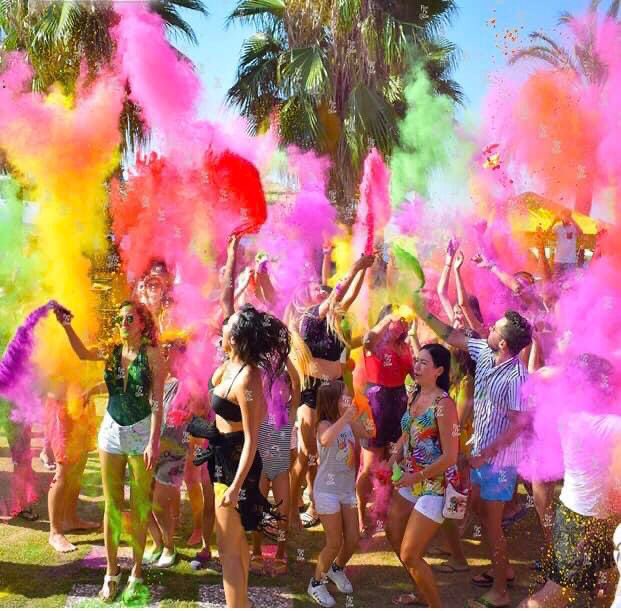 FMillbrook1's tweet photo. 4 DAYS TO GO !!!!!! 
Sponsored colour run and our end of school discos 

So much fun in one day 
#excitingtimes #memories 
@RMillbrookWigan @MillbrookPlay @MillbrookWigan https://t.co/ijLv2bd20I