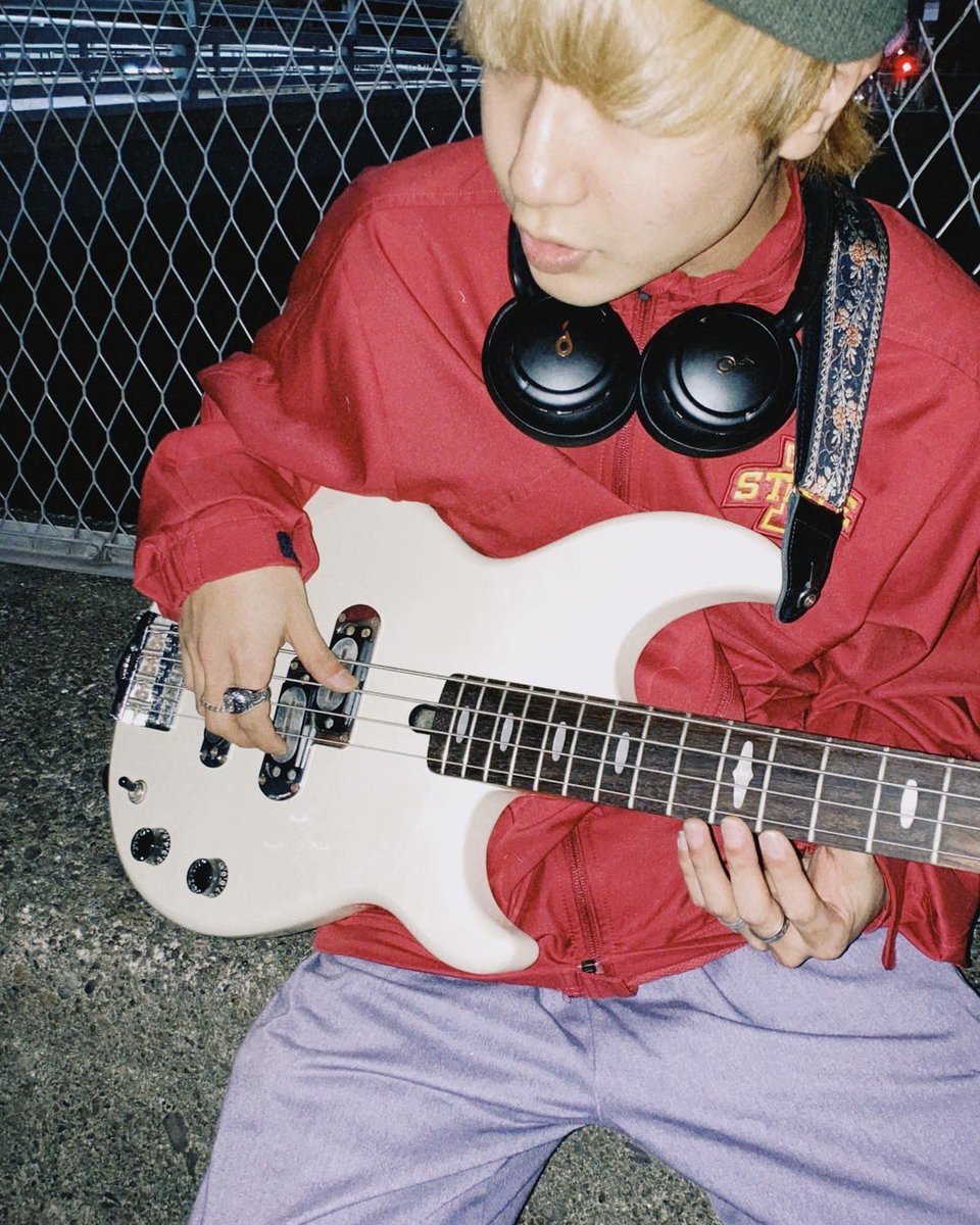 ☀️【ライブ情報】☂️

7/15@FootRock&amp;BEERS

当日まで1週間を切りまして、
タイムテーブル公開です！
17:20~17:40 
夕方に僕らと一緒に楽しみましょう！
アコースティック編成ではありますが
サポートBa.にKego <a href="/Kego_suggar/">Kego ex.ソールドシュガー</a> 
を迎えて万全の体制で挑みます！
お取り置きお待ちしております！