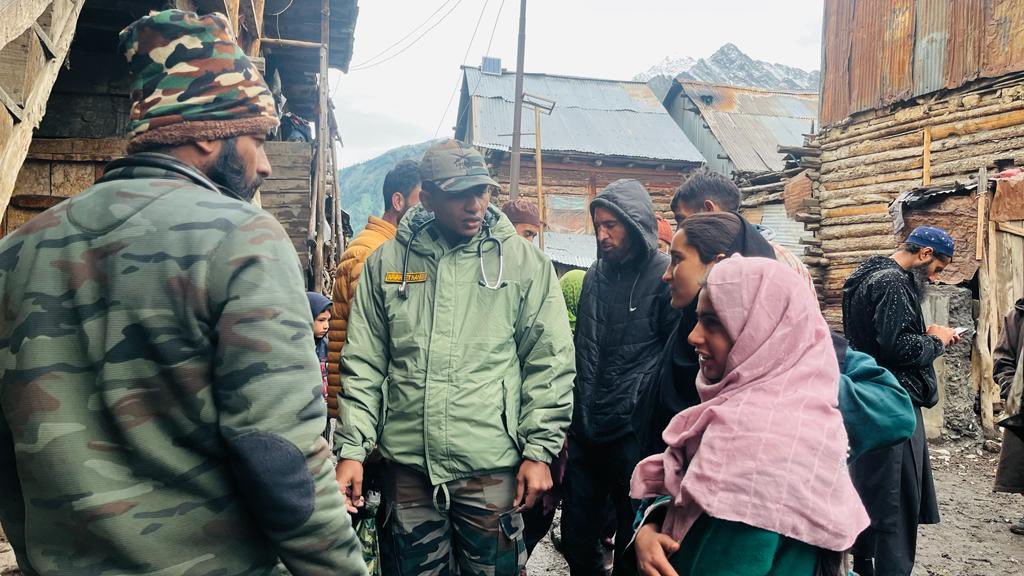 gijojoseph1982's tweet photo. #Medical #Health at the remotest region of #JammuKashmir #Tulail #GoGurez been undertaken by #IndianArmy #Doctors brings much needed relief to #local populace. #Health is #Wealth https://t.co/P9z35IvNqV