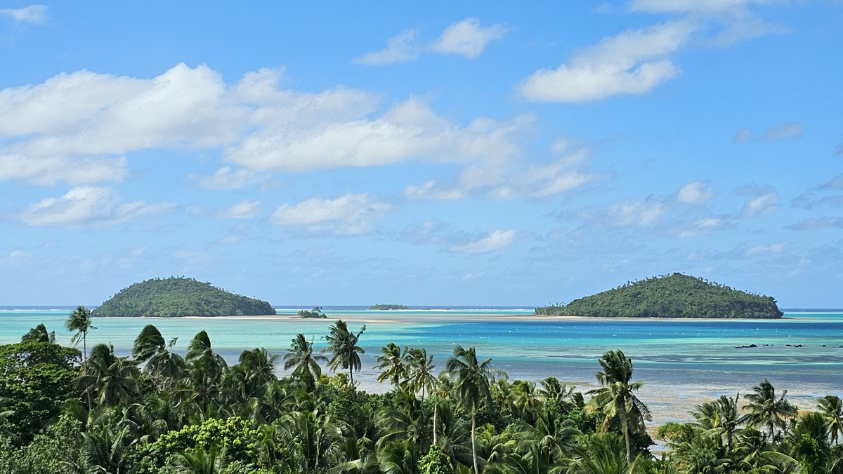 #WallisEtFutuna souhaite concentrer l'appui budgétaire de l'#UnionEuropeenne sur le tourisme durable.

A ne pas manquer : le plus grand fort tongien du #Pacifique, le lac de cratère de Lalolalo, les pirogues traditionnelles et le magnifique lagon.