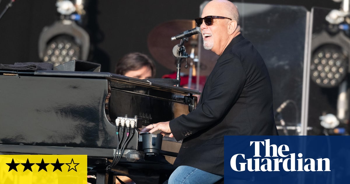 guardianweekly's tweet photo. Billy Joel review – from unhip megastar to precision-tooled entertainment machine https://t.co/C9gld6HUWr https://t.co/WEHGIE5pUj