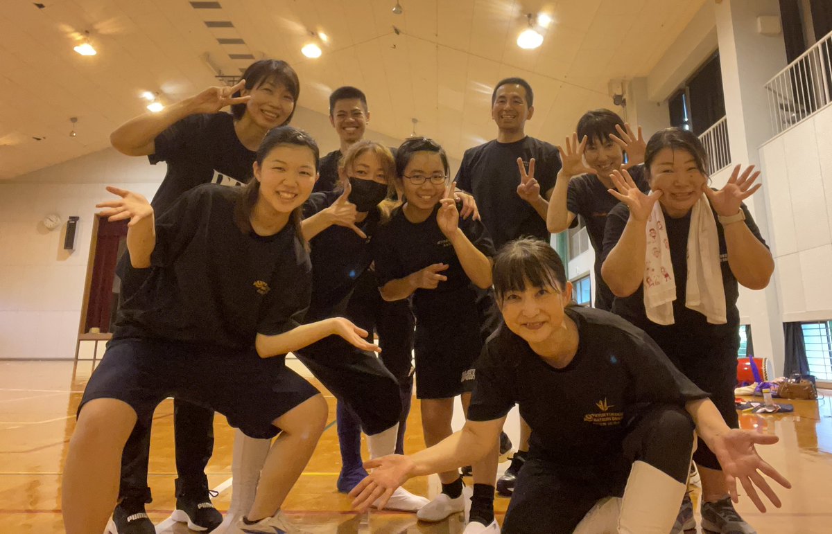 mdhiroshima's tweet photo. 2023地球スペシャル
エイサーページェント
今日は一般参加者さんと２回目の練習でした。毎年参加して下さっているので、ミルクムナリはバッチリ‼️シュラヨイまで進みました‼️目まぐるしくクルクル回る演技に😵‍💫支部長の「ついてきて下さいよ〜」の檄が😁笑 https://t.co/KeMH2bdwQ6