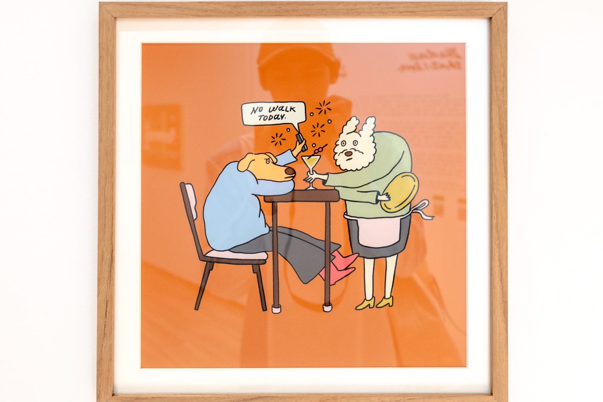 ตลอดจน การแสดงนัยเชิงความรู้สึก ผ่าน installation ชิ้น highlight ที่เป็น sculpture น้องหมาขับถ่ายเรี่ยราด แต่พอเราจะเดินเข้าไปดุ น้องก็ดันอึออกมา เป็นคำว่า ‘love’ เผื่อจะดูผิดน้อยลงได้บ้าง ซึ่งสะท้อนถึง ความเอ็นดู และมุมมองด้านบวกในตัวน้องหมาอย่างเต็มเปี่ยมของศิลปินนั่นเองงง (3)