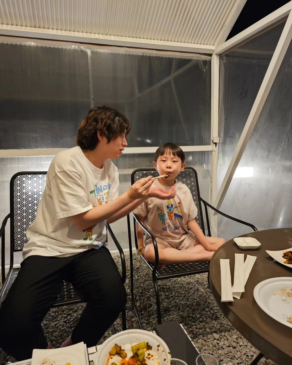 230708 | Atualização no kimheejin331 IG com o #HEECHUL 💕

#김희철 <a href="/SJofficial/">SUPER JUNIOR</a>