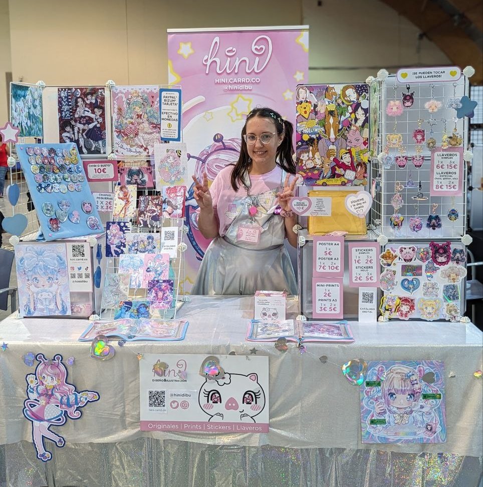 hinidibu's tweet photo. Estamos en @MangaMarbella con mi stand de artista !! Pasarse a saludar plis 💕 #marbecon #artistalley https://t.co/sLO7mVuJ07