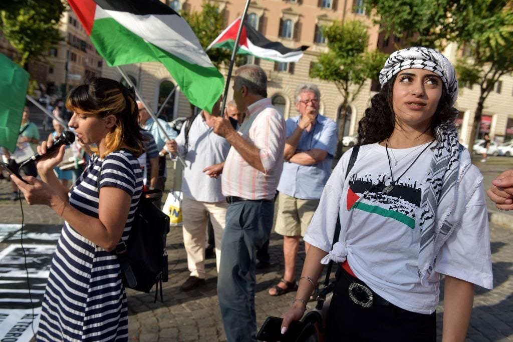 Sara Rey on Twitter: "Palestine supporters rallied in Rome supporting