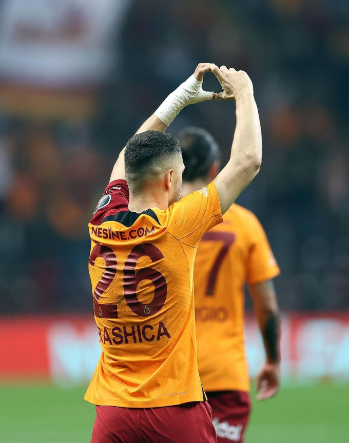Peşindeyiz Galatasaray! tweet media
