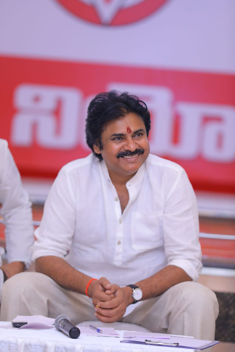 JanaSenaParty's tweet photo. For designs, flexes &amp; banners HD pics from Varahi Vijaya Yatra Phase -1 

#VarahiVijayaYatra

 Link : https://t.co/nGifd7ZDIP https://t.co/U6YqEdKCat