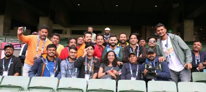 Vk_is_goat's tweet photo. Atleast he celebrated with his loyal pets while Kohli Saab celebrated his birthday with the snakes. https://t.co/o01nKOY0PC