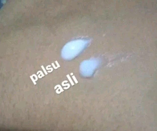 serat_toge's tweet photo. @discountfess Mungkin bisa jadi patokan, kemarin sempet baca di review salah satu toko di shopee. Katanya lengket, baunya kaya lem. Buat yg sering beli azarine apakah tanda²nya sama?? https://t.co/BGEDsSzrXH