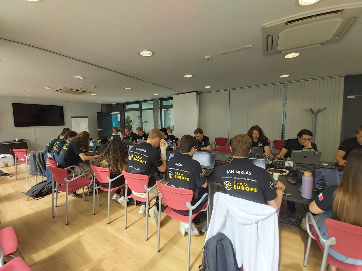 ENISA tweet media