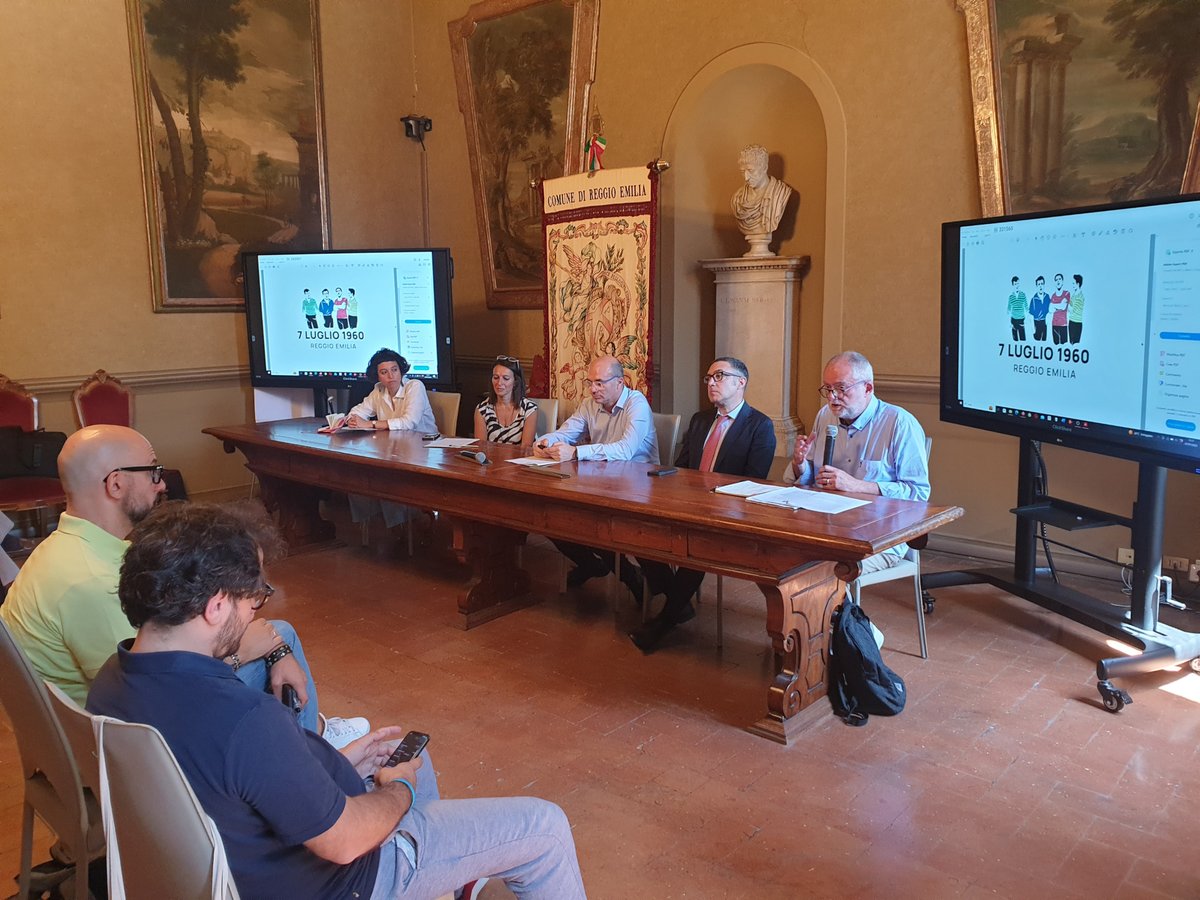 Istoreco's tweet photo. Primi passi concreti: presentati gli avanzamenti e il portale web del Centro di documentazione sui fatti del 7 luglio 1960 a #reggioemilia

https://t.co/QzFSByyTLk https://t.co/dTSqmE41HP