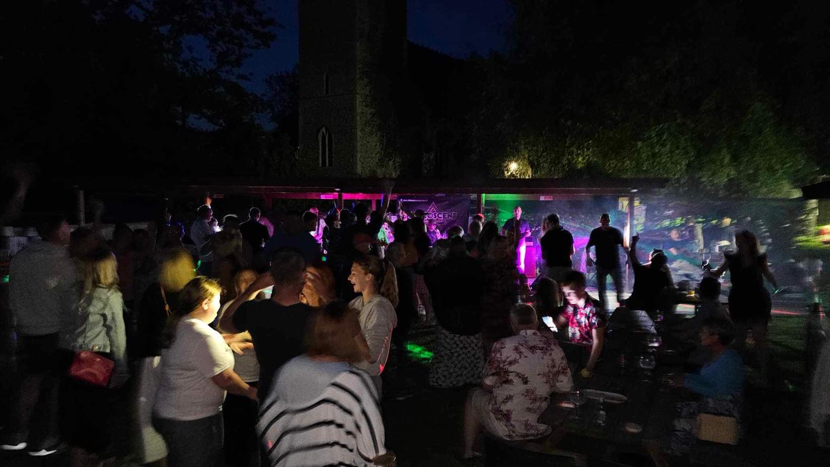 audioscenerock's tweet photo. Thank you so much for everyone who made last night at @TheFoxatLyng such a brilliant night! Please give our page a follow and share any other pics and videos.  See you in a couple of weeks at The Cherry Tree in Dereham on 22nd July for our last gig of the summer. https://t.co/gklxIvHPEE