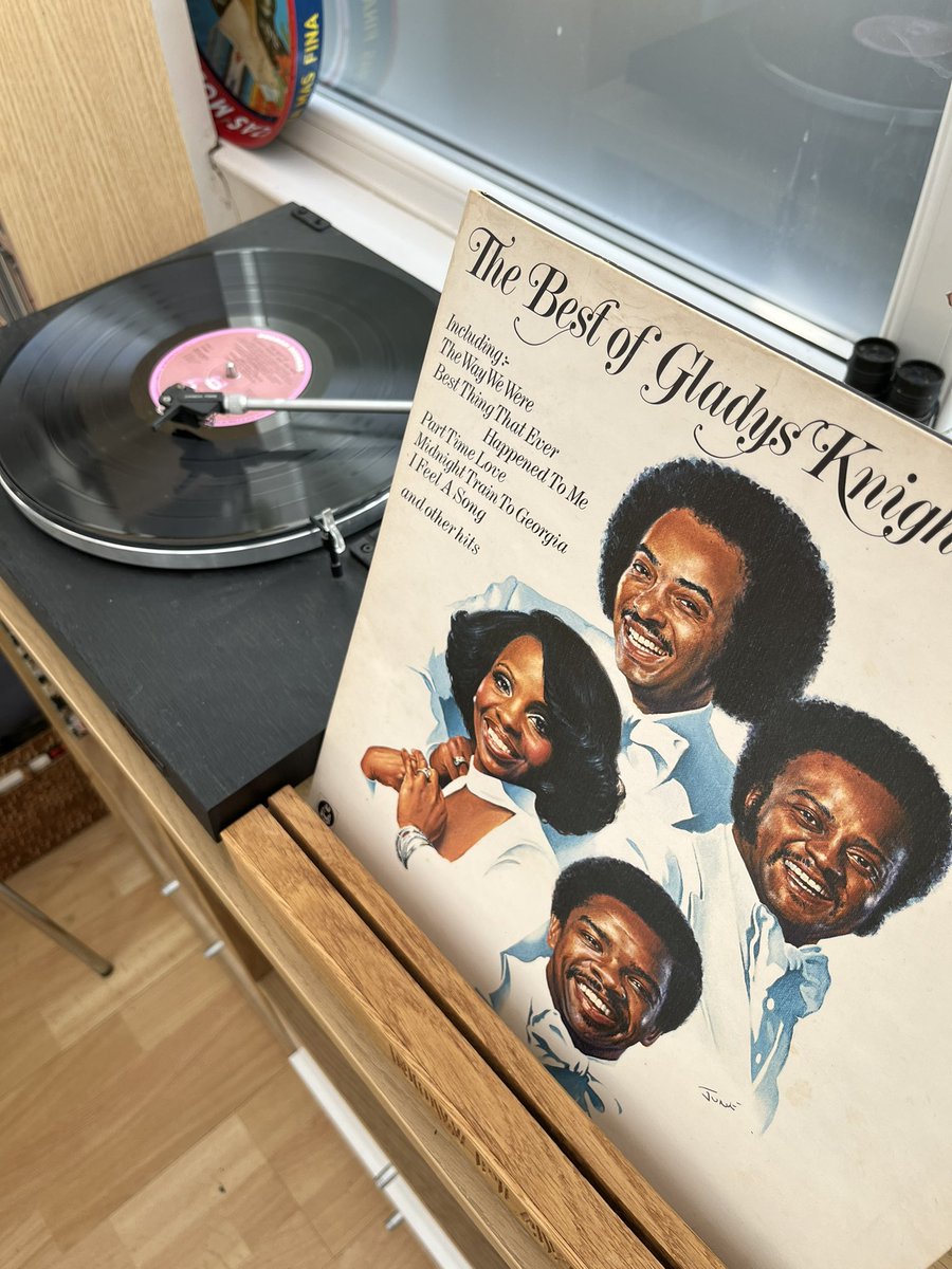 CliveBoyland's tweet photo. #nowspinning latest bargain buys #vinylrecords https://t.co/1gCZimKPSI