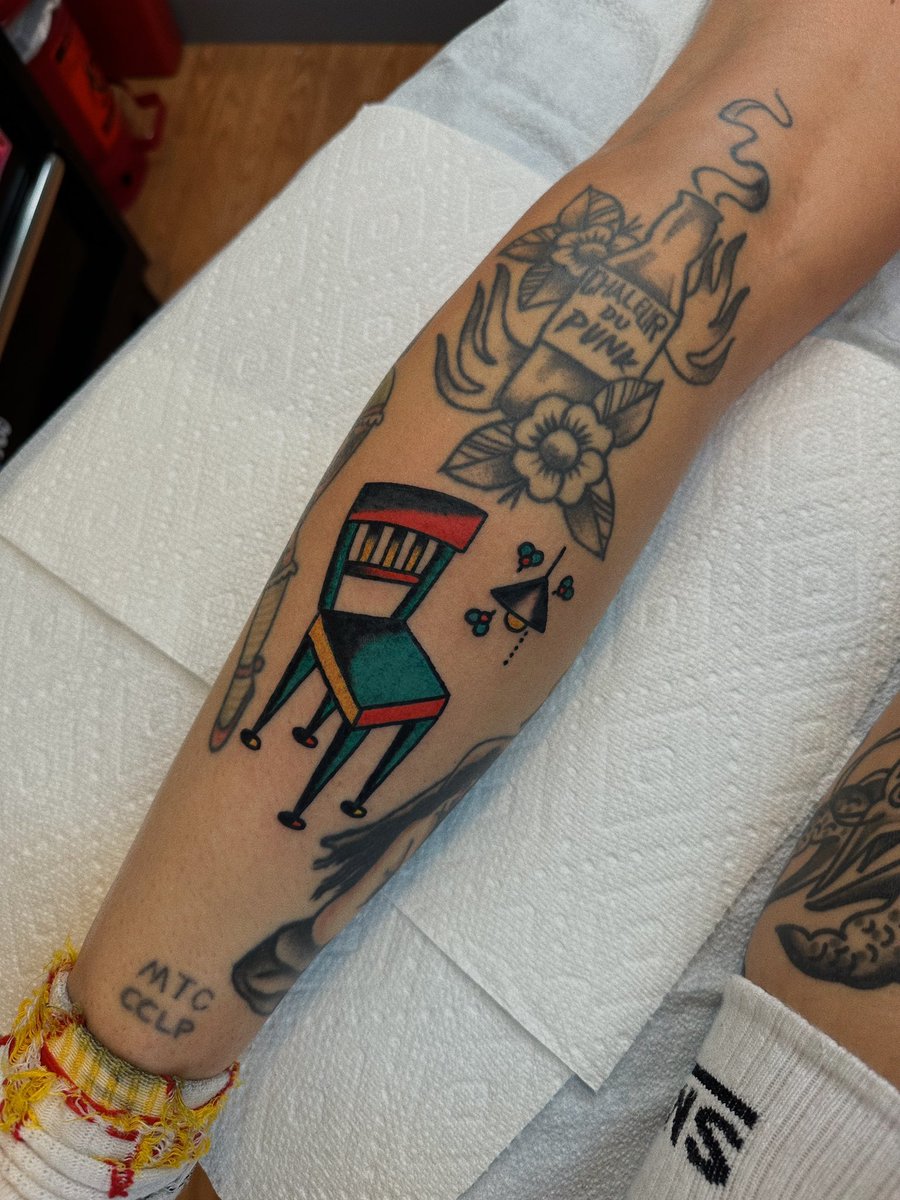 zanegreyx's tweet photo. modifications made in portland oregon https://t.co/58g1wJAEcb