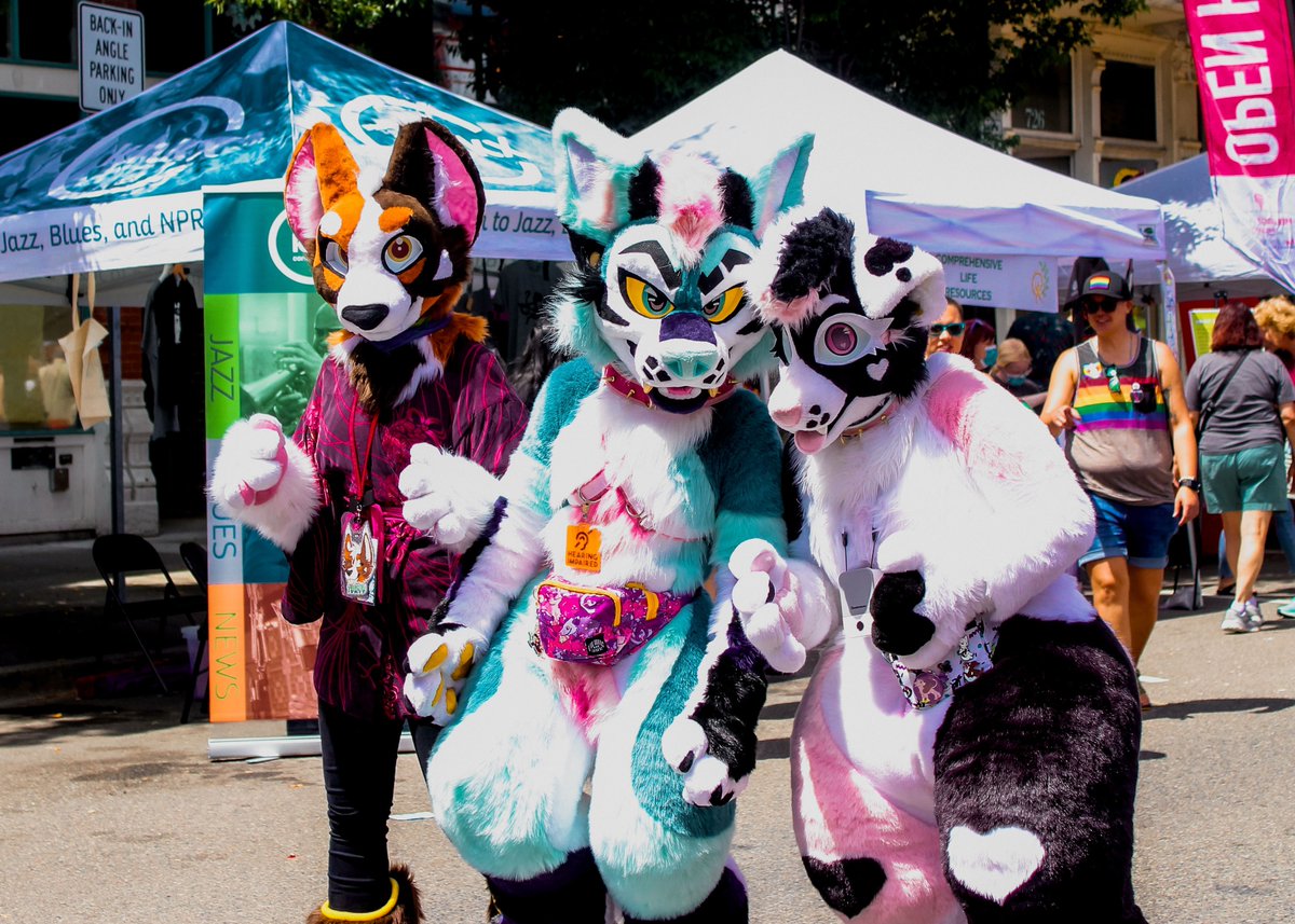 AIDSFoundation's tweet photo. @TacomaPrideFest PCAF, @getqcareplus &amp; Acts Pharmacy and Healthcare Services will provide access to #HIV &amp; #STI testing &amp; #PrEP services: street festival (9th and Pacific Avenue) or The Block Party (The Mix, 635 St Helens Ave.) Schedule your appointment: https://t.co/xBnDvI8a8D https://t.co/odQxfJFSGj