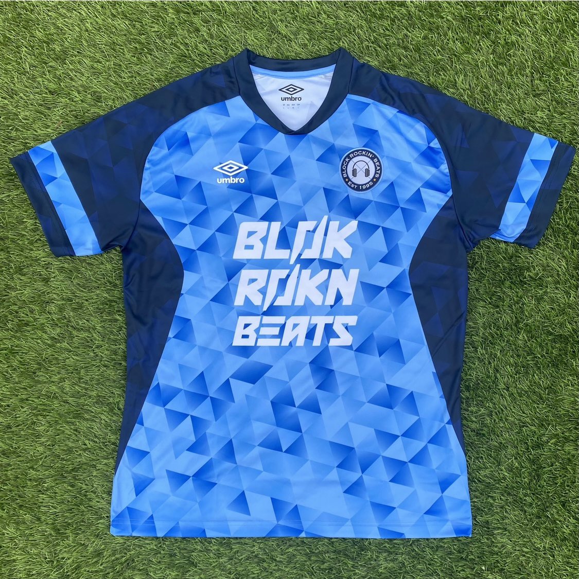johnnycourtenay's tweet image. Another fun project to work on for a massive Villa fan ….. @DecPierce #BlockRockinBeats