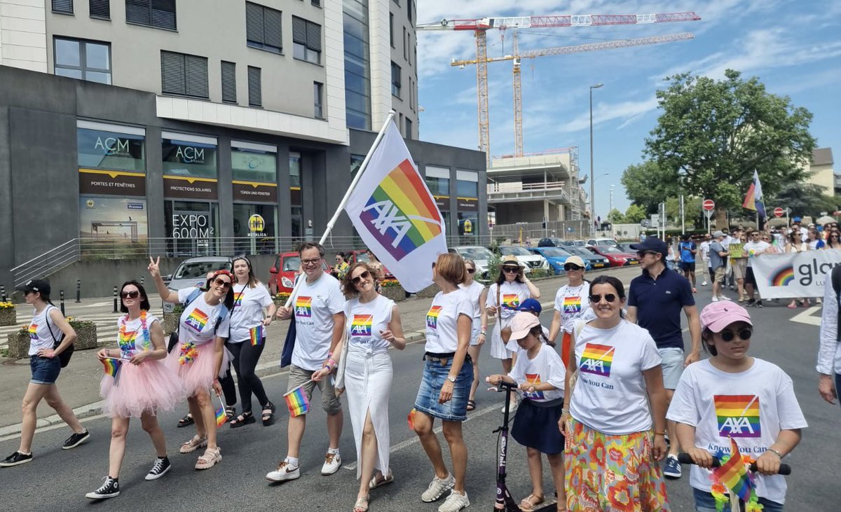 lafond_mat's tweet photo. 🌈 Marcher avec fierté @LuxembourgPride 🌈 pour l’Égalité, la Diversité et l’Inclusion, avec @AXALuxembourg
Be Yourself ❤️ Be Proud 💛
#LuxembourgPride #LuxPride #Luxembourg #ProudToBeAxa #AXA #OneAXA #WeAreAXA #KnowYouCan #diversity #inclusion https://t.co/LxL33obakT
