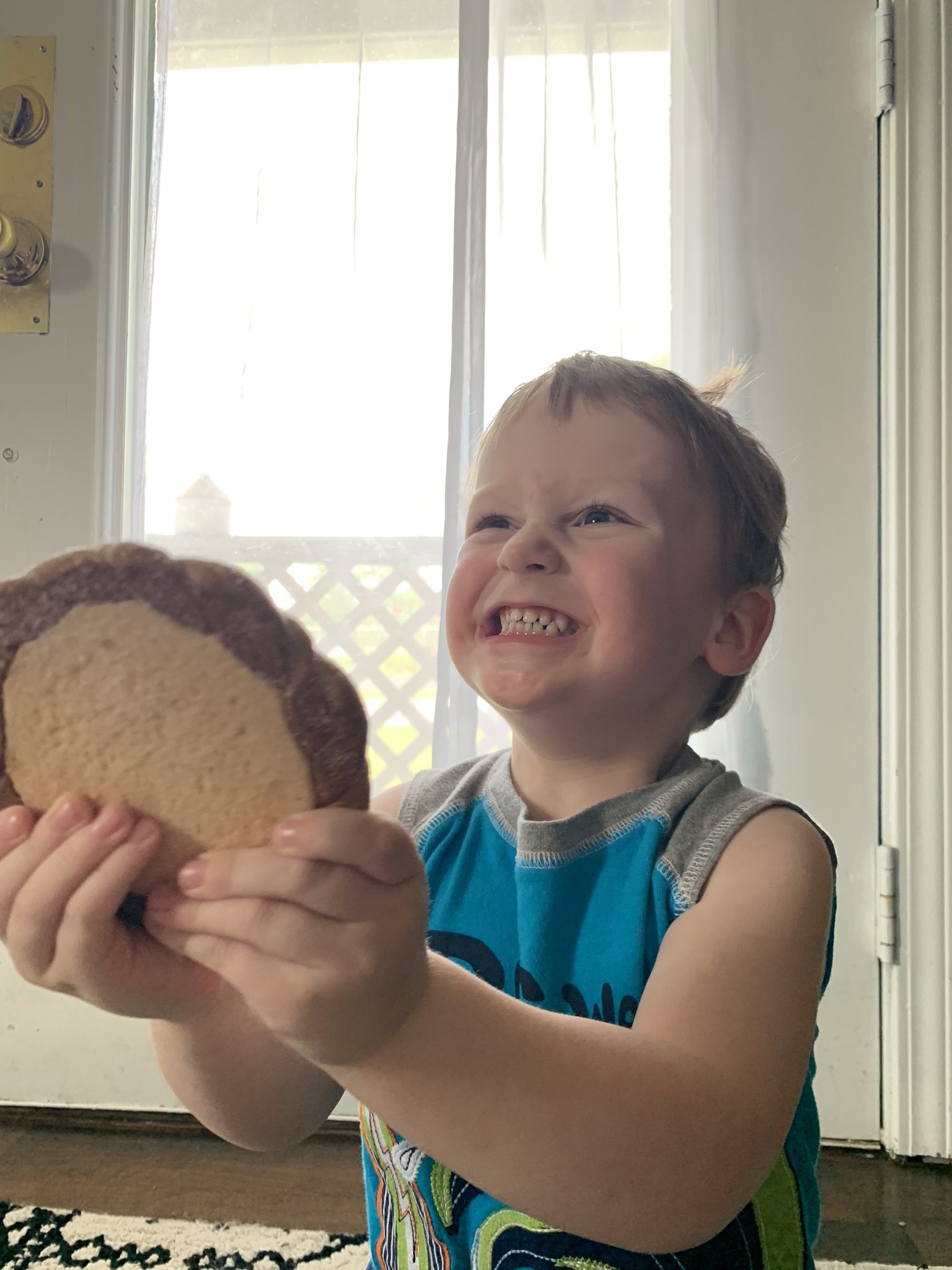 //BRAND NEW SVETHLANE// 🎮 🖥 on Twitter "This dude freakin’ loves