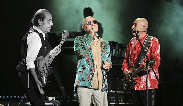 Arkadaşı Özkan Uğur'u kaybetmenin acısını yaşayan Mazhar Alanson konserini iptal etti

turkiyegazetesi.com.tr/magazin/arkada…