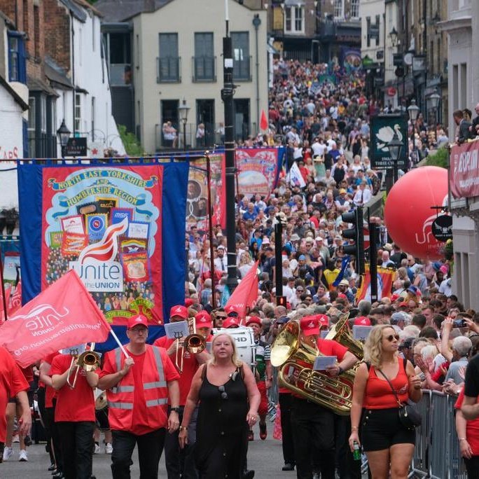 Beth Winter (@bethwintercynon) on Twitter photo Fantastic images from <a href="/DurhamGala/">Durham Miners' Gala</a>.
The confidence and enthusiastic support for the labour movement on full display.
📷 This one from <a href="/UniteNEYH/">Unite - North East, Yorkshire and Humber</a> stood out 👇
#DurhamMinersGala #BigMeeting Fantastic images from <a href="/DurhamGala/">Durham Miners' Gala</a>.
The confidence and enthusiastic support for the labour movement on full display.
📷 This one from <a href="/UniteNEYH/">Unite - North East, Yorkshire and Humber</a> stood out 👇
#DurhamMinersGala #BigMeeting