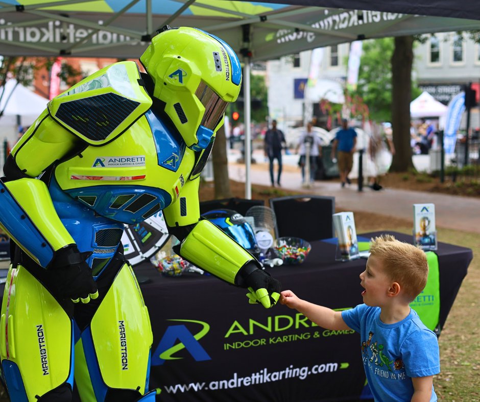 AndrettiCobb's tweet photo. Spreading positive vibes, one fist bump at a time! ✨🤜🤛#AndrettiMarietta #FamilyFun #KidPower #SmilesAndLaughs #ChildhoodMemories #JoyfulMoments #HappyKids https://t.co/YgmN5ET8m3