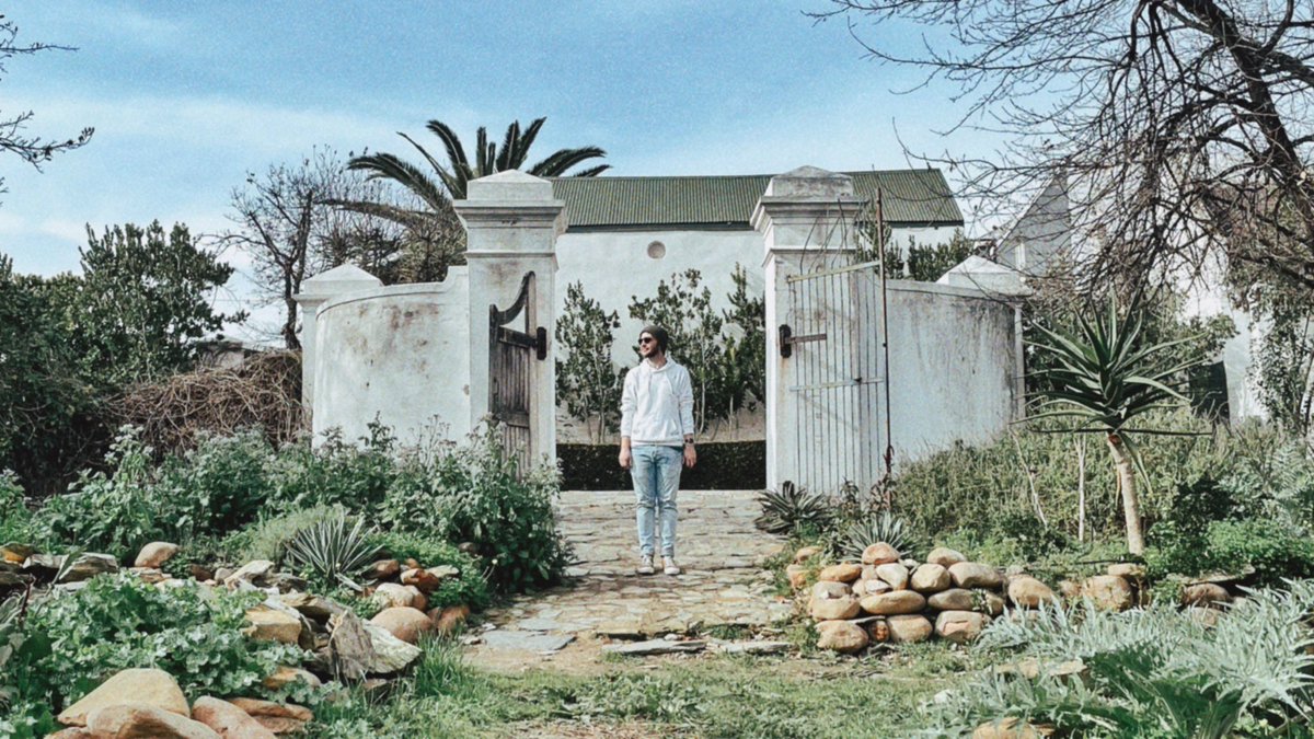 _MartinVenter's tweet image. // Three M’s And A Very Short Street
by Wes Anderson
——
#tulbagh #southafrica #wesanderson #symmetry