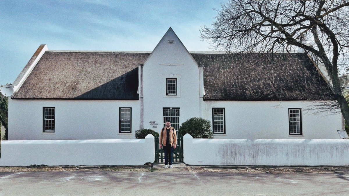 _MartinVenter's tweet image. // Three M’s And A Very Short Street
by Wes Anderson
——
#tulbagh #southafrica #wesanderson #symmetry