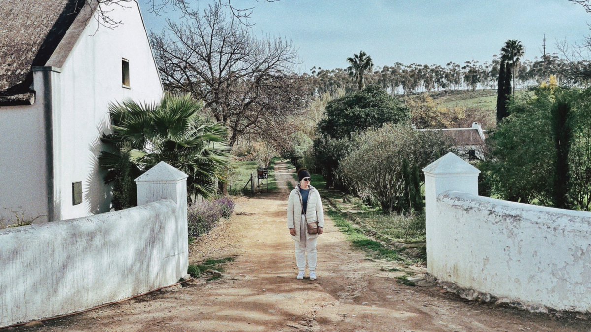 _MartinVenter's tweet image. // Three M’s And A Very Short Street
by Wes Anderson
——
#tulbagh #southafrica #wesanderson #symmetry