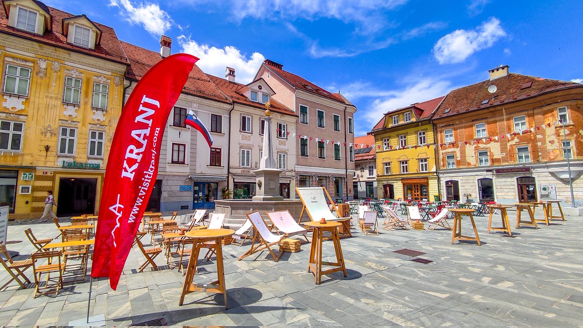 muamerkokajic's tweet photo. Kranju včeri 07.07.2023.

Lep vikend in Lep pozdrav.

#kranj #gorenjska #slovenija #poletje #nature #grad #narav #city #travel #visit #tourism #tour #street  #explorer #discovery #geographic #national #photography #vacation #promotion #place #country #life #nice #welcome #fyp . https://t.co/vYWbQ3t2K5