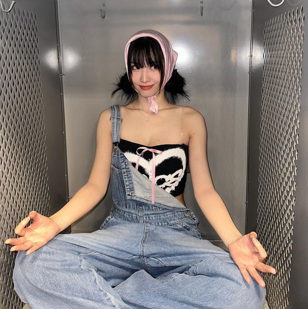 SubjectKpop's tweet photo. Momo's Instagram update

🎀

#TWICE #트와이스 @JYPETWICE https://t.co/G2Pysylvq0