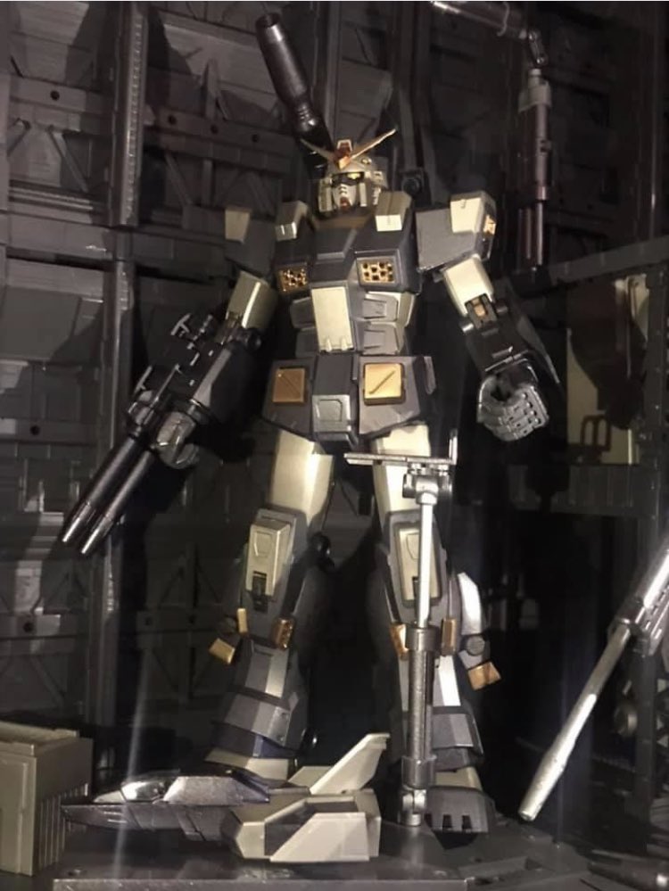 Hiromic7947's tweet photo. そうか昨日ガンダムの日か
じゃあ今日は陸ガンの日だな？
まあうちジムばっかりなんだけど
#ガンダムの日 #rx78 #rx79 https://t.co/nxAt95vONs