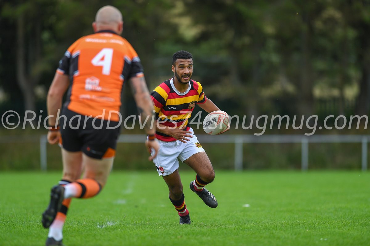 RichardDavies74's tweet photo. Couple of images from todays game between @CavsSeniorsRL v @TorfaenTigersRL . More to follow later. #RichardDaviesPhotography #RugbyLeague #grassroots #WalesRL #TigersYeaYea🐯 https://t.co/p72tSMFSf3