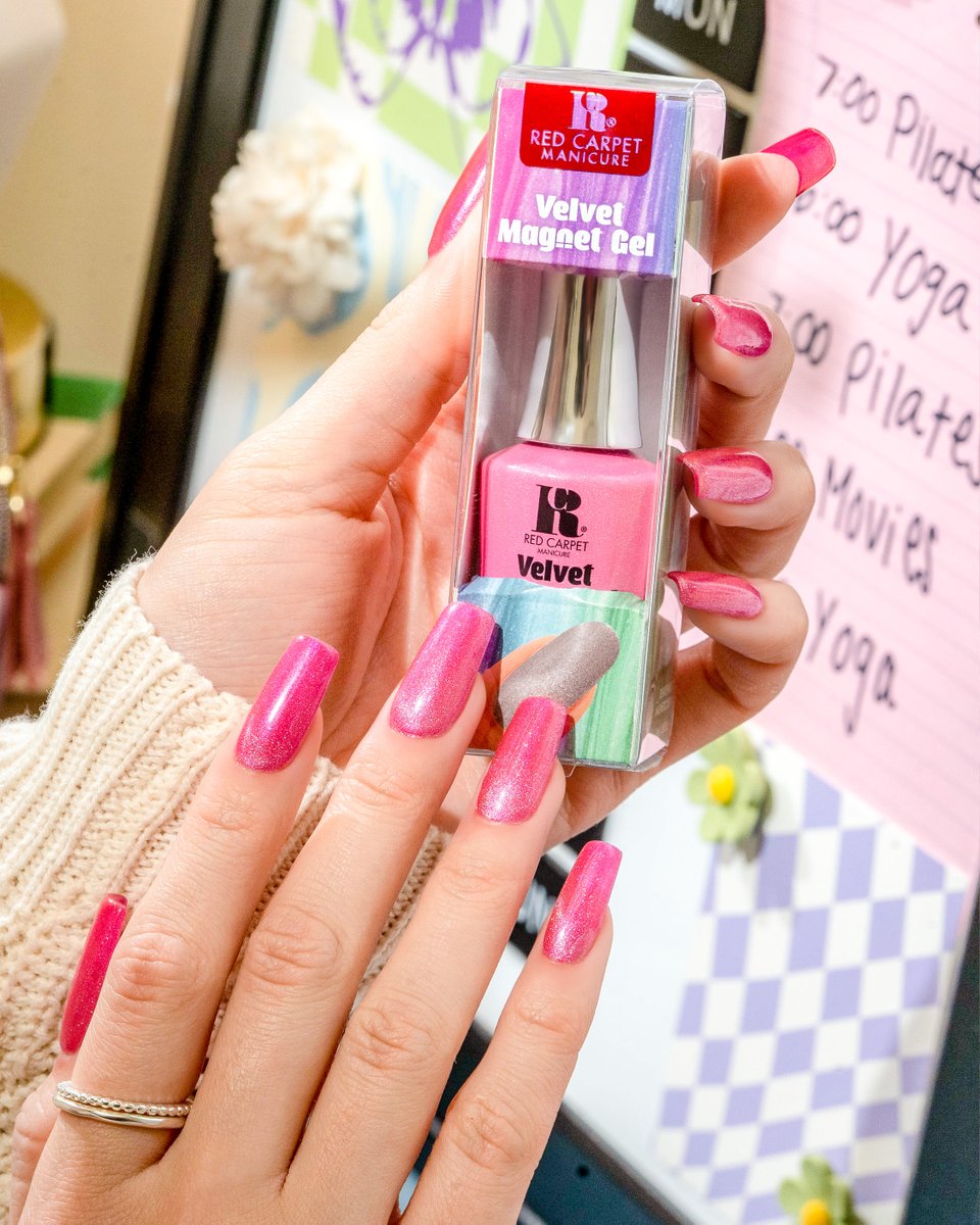 This hot pink Velvet Magnet Gel gives us power 💥🔌

Shade: Charge Me Up

Available at <a href="/ultabeauty/">Ulta Beauty</a>