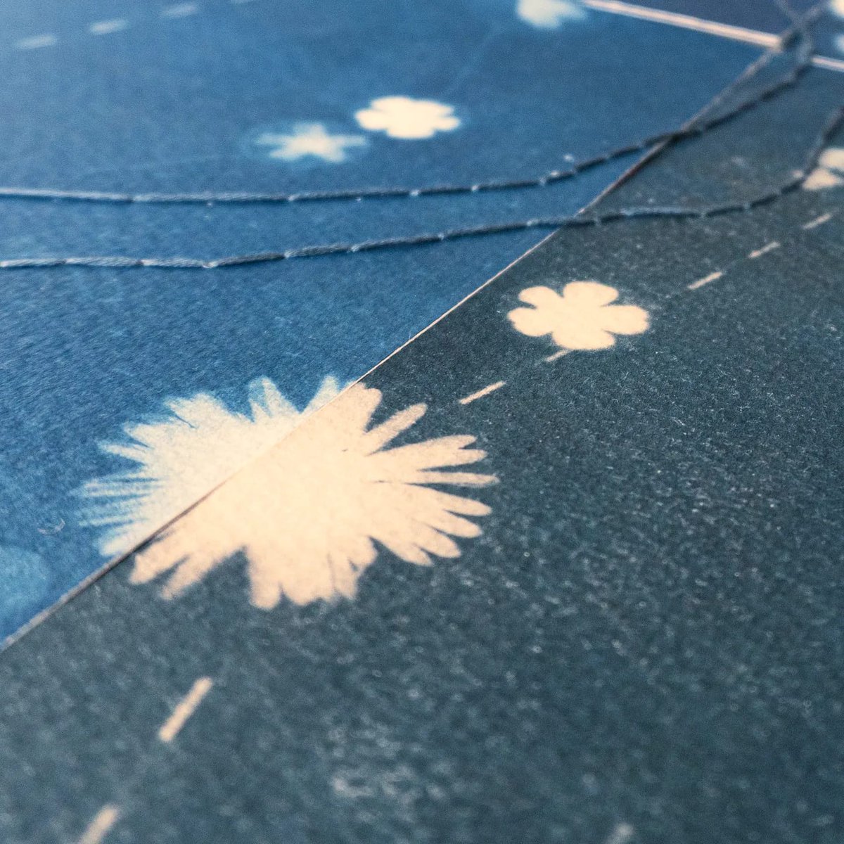 SocialDesCollab's tweet image. #CounterMapping of #Yamuna floodplains in Delhi by @swatijanu at @art_omi using local flowers to commemorate villages recently displaced due to the riverfront development plan. 

How can we tell stories of under-represented groups missing from official maps in more tangible ways?