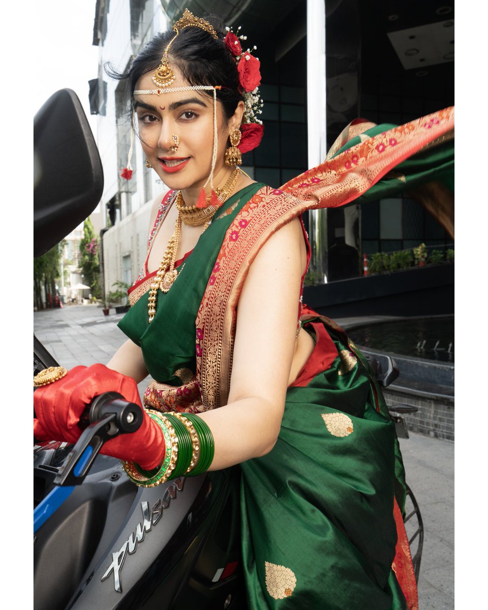 adah_sharma's tweet image. Where are you off to for the weekend ? 🙃🐯