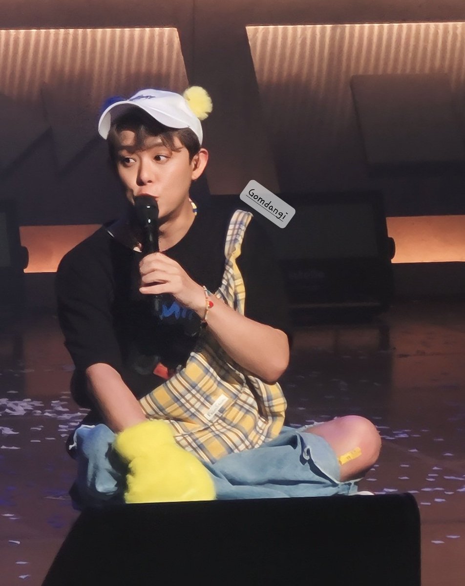 hotforever918's tweet photo. https://t.co/ZUDq8KldMW