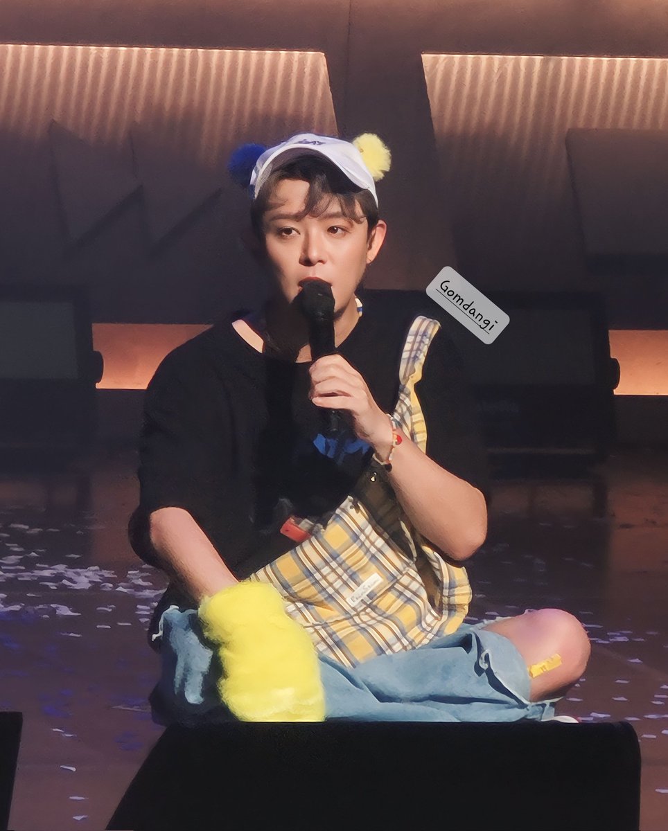 hotforever918's tweet photo. https://t.co/ZUDq8KldMW