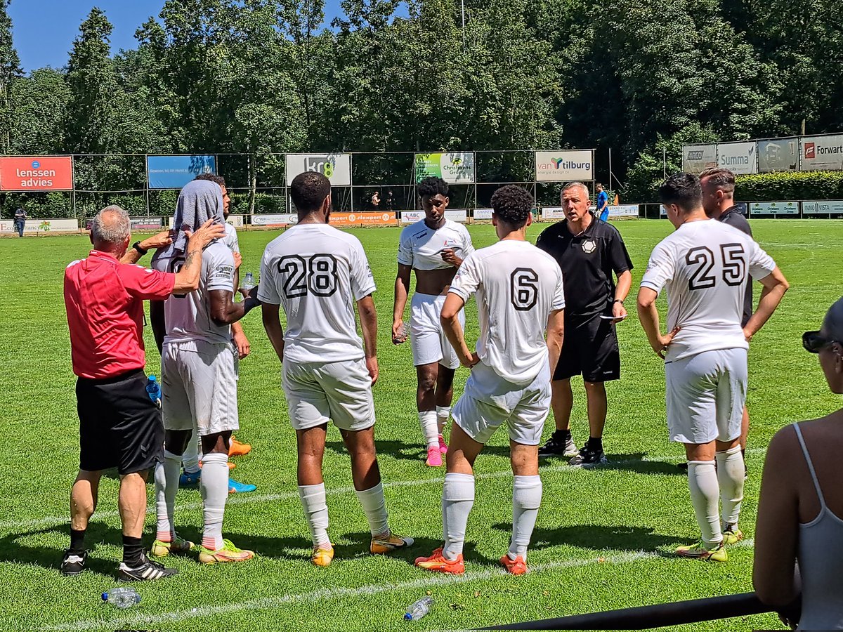 SjoerdVVV's tweet image. Vroeg in de middag ging @VVVVenlo ten onder tegen #TeamVVCS, dat onder leiding van Sjaak Polak goed voor de dag kwam. Mooie goals van Sanoh en El Ghamarti maakten het verschil.