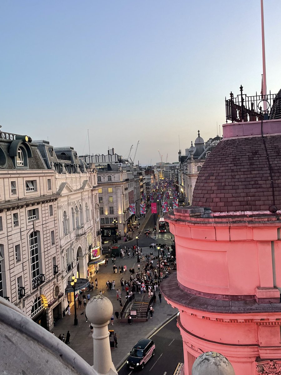 Lou Thomas tweet media