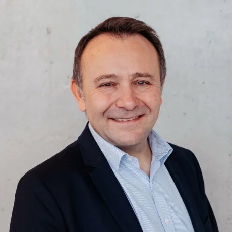 News Tank Energies (@tankenergies) on Twitter photo EnR : « Un enjeu de performance opérationnelle et un enjeu patrimonial »
Itw de <a href="/CedricBoissier/">Cédric Boissier</a>, directeur du projet Accélération des #EnR d’<a href="/enedis/">Enedis</a>
Cc <a href="/ThinkSmartgrids/">Think SmartGrids</a> <a href="/smartNRJ/">Clément LE ROY</a>
🟨energies.newstank.fr/article/view/2…🟨 EnR : « Un enjeu de performance opérationnelle et un enjeu patrimonial »
Itw de <a href="/CedricBoissier/">Cédric Boissier</a>, directeur du projet Accélération des #EnR d’<a href="/enedis/">Enedis</a>
Cc <a href="/ThinkSmartgrids/">Think SmartGrids</a> <a href="/smartNRJ/">Clément LE ROY</a>
🟨energies.newstank.fr/article/view/2…🟨