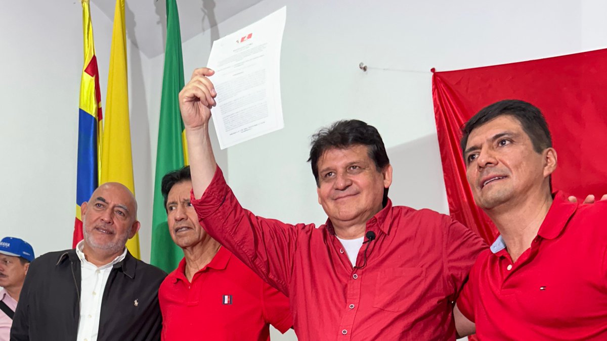 VictorLRamirez's tweet photo. La noche del viernes 7 de julio iniciamos un nuevo camino para unificar los corazones y propósitos de los caucanos que queremos un mejor futuro para todos. Muchas gracias al @Partidoliberal por acompañarme de nuevo en este propósito a la Gobernación.
Soy #VictorRamirez. https://t.co/IbdvD5zUGr