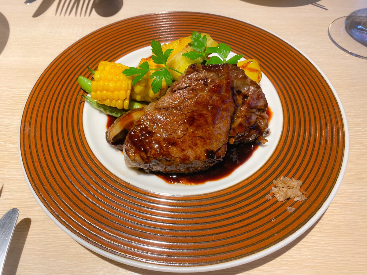 okada_jun's tweet image. I had a great day at my birthday 🥰I’m a bit tipsy now 🍷
今日の誕生日ディナーは記念日など特別な時は行きたくなるイタリア料理🇮🇹BAMBUさんへ✨
おいしいワイン🍷とお料理で幸せでした。シャトーブリアンもいただいた〜🍽️
これからもよろしくお願いします😊
#wakayama #wakayamadinner #gobo