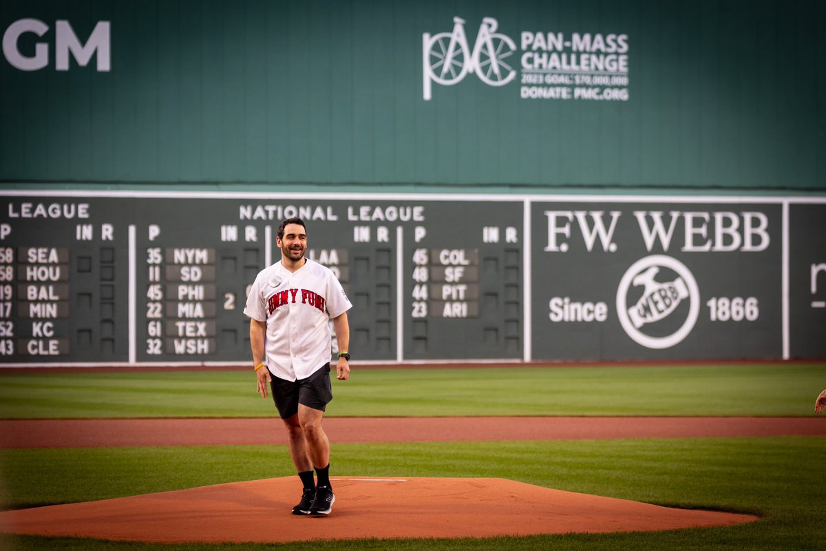 Still absolutely have chills from last night. There is not a better ballpark in America than Fenway, in my opinion. You can keep supporting us in funding research for better treatments for infant brain cancers at TeamBeansPMC.com Thanks @13Photography for the photo.