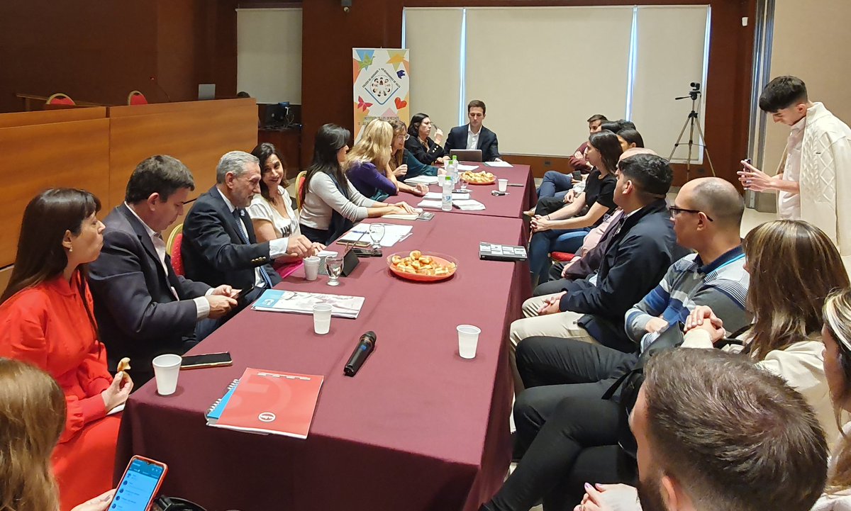 FNGeneraciones's tweet photo. ✅️ Este jueves por la tarde en #Salta junto con @AbogadosEA y en cooperación con @HannsSeidel tuvimos un excelente taller sobre modernización y transparencia de la Justicia.
Gran jornada con representantes de todos los ámbitos y expositores locales, de Tucumán y de Bs As‼️ https://t.co/rIKn6vmOCR