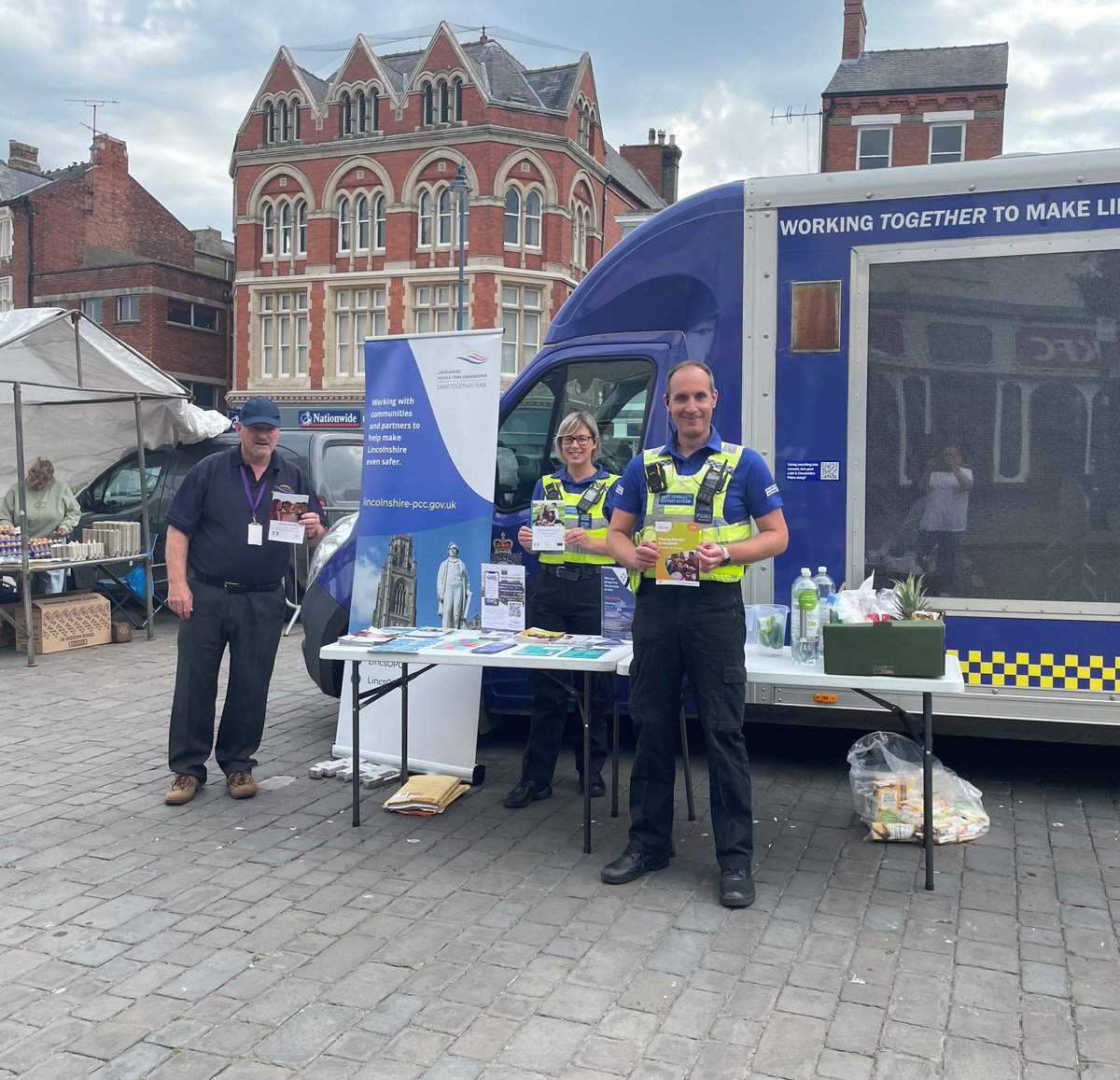 Doing our bit in Boston today is support of Alcohol Awareness Week. Mocktails went down very well with the public, in between dodging the showers.
communityalcoholpartnerships.co.uk
#AlcoholAwarenessWeek
